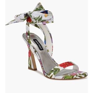 Nine West Kelsie Ankle Wrap Heeled Dressy Sandals Size 10 Floral Spring Summer